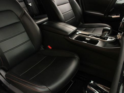 Used 2021 Nissan Sentra SR w/ SR Premium Package image 23