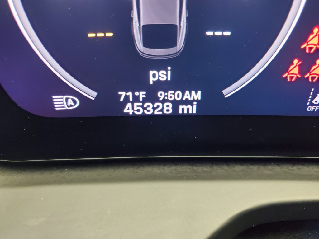 Used 2025 Porsche Panamera 4 AWD/4WD image 25