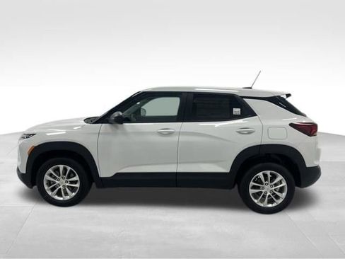 New 2026 Chevrolet TrailBlazer LS w/ LS Convenience Package AWD/4WD image 4
