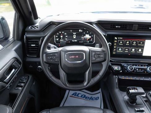 Used 2023 GMC Sierra 1500 AT4 w/ Technology Package image 16