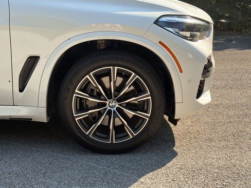 Used 2021 BMW X5 xDrive45e w/ M Sport Package AWD/4WD image 12