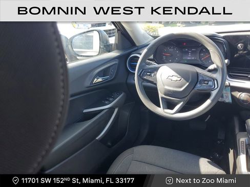 Used 2024 Chevrolet Trax LS image 14