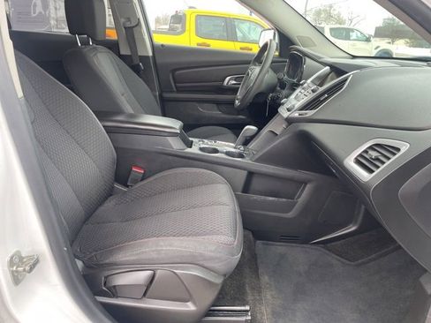 Used 2015 GMC Terrain SLE image 17