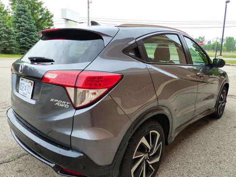 Used 2019 Honda HR-V Sport image 12