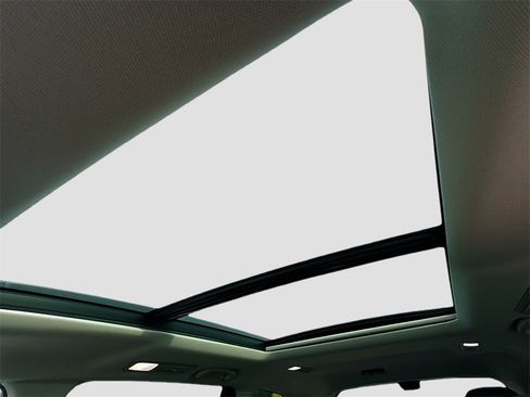 New 2025 Subaru Ascent Touring w/ Popular Package #2 image 21