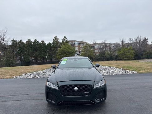 Used 2024 Jaguar XF R-Dynamic SE image 8