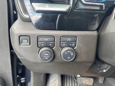 Used 2024 Chevrolet Silverado 1500 LT AWD/4WD image 22
