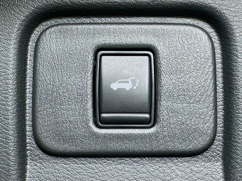 Used 2023 Nissan Murano Platinum w/ Cargo Package FWD image 32