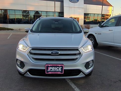 Used 2018 Ford Escape Titanium image 2
