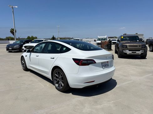 Used 2023 Tesla Model 3 Standard Range RWD image 2