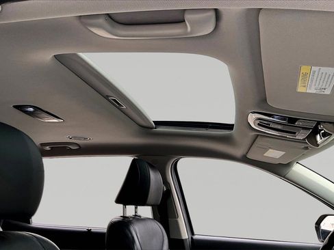 Used 2022 Hyundai Palisade SEL w/ Premium Package image 16