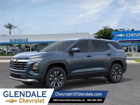 New 2026 Chevrolet Equinox LT image 2