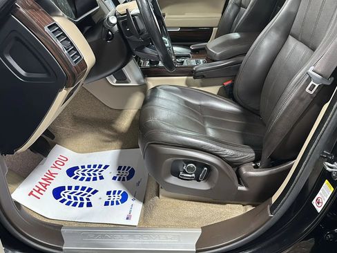 Used 2017 Land Rover Range Rover HSE image 9