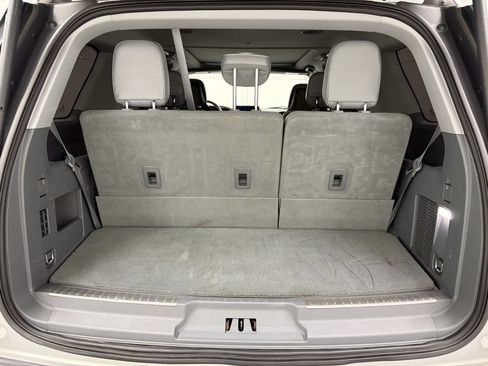 Used 2019 Lincoln Navigator Reserve AWD/4WD image 42