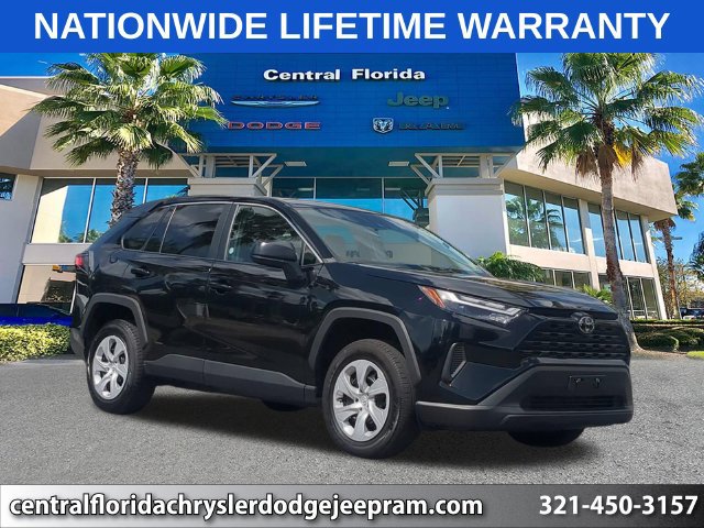 Used 2025 Toyota RAV4 LE AWD/4WD image 1