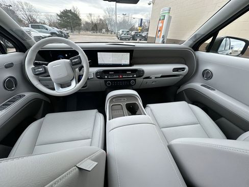 Used 2026 Hyundai Palisade Limited AWD/4WD image 21