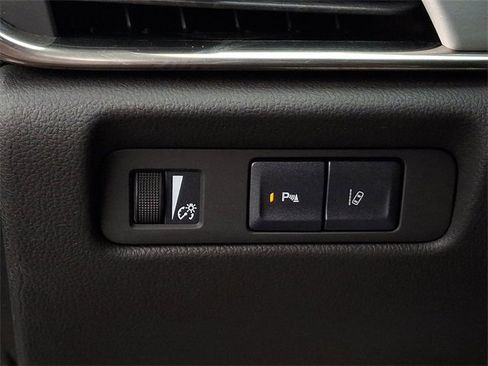 Used 2013 Cadillac ATS Performance w/ Cold Weather Package image 27