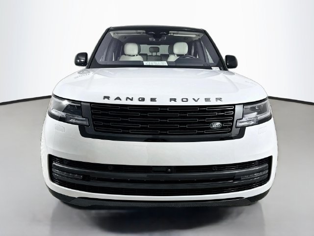 Used 2023 Land Rover Range Rover Long Wheelbase SE AWD/4WD image 2