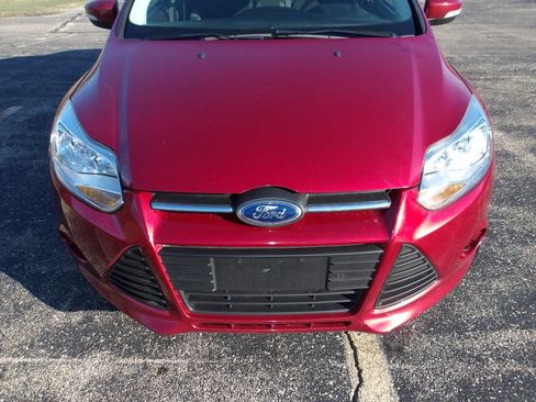 Used 2014 Ford Focus SE w/ SE Winter Package image 26