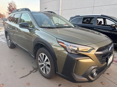 Certified 2025 Subaru Outback Premium image 1