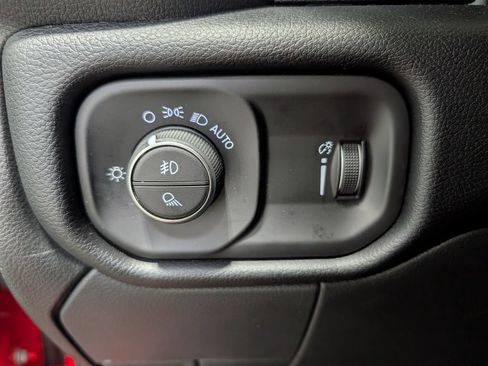 Used 2026 RAM 2500 Big Horn AWD/4WD image 19