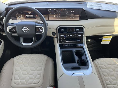 New 2026 Nissan Armada Platinum image 9