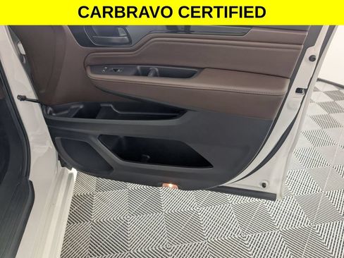 Used 2025 Honda Odyssey Touring image 34