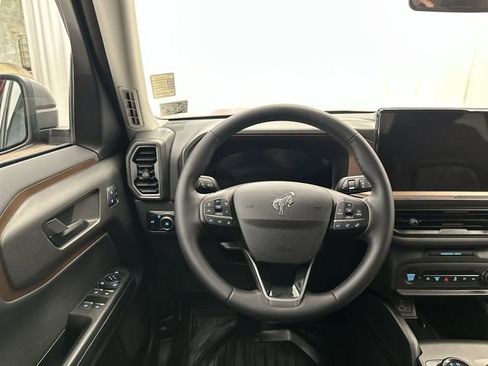 Used 2025 Ford Bronco Sport Outer Banks w/ Outer Banks Tech Package+ AWD/4WD image 13