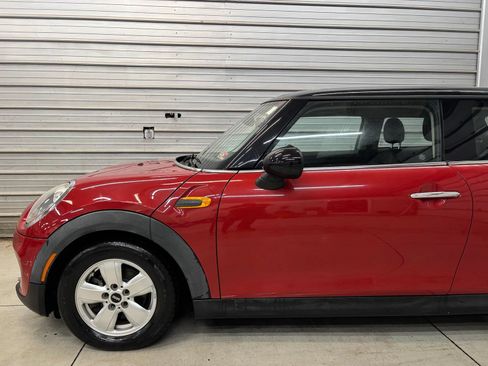Used 2015 MINI Cooper 2-Door Hardtop FWD image 3