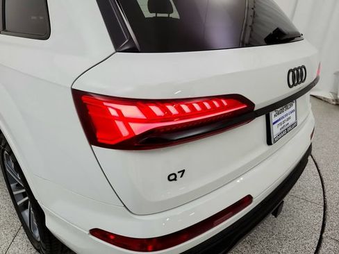 Used 2025 Audi Q7 2.0T Premium Plus w/ Premium Plus Package AWD/4WD image 33