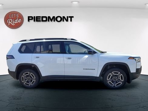 New 2026 Jeep Cherokee Laredo AWD/4WD image 5