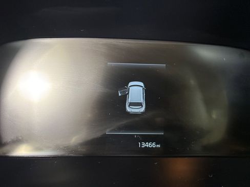 Used 2025 Kia Soul LX FWD image 12