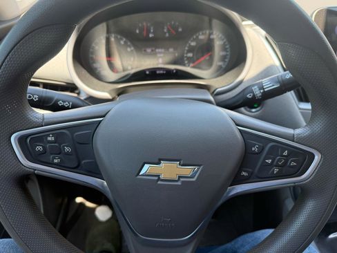 Used 2022 Chevrolet Malibu LT FWD image 19