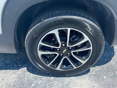Used 2025 Chevrolet TrailBlazer LT AWD/4WD image 13