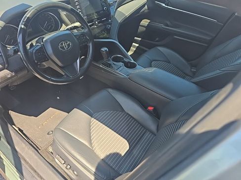 Used 2024 Toyota Camry SE FWD image 12