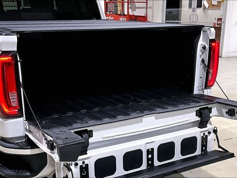 Used 2022 GMC Sierra 1500 Denali image 38