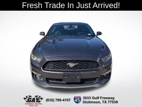 Used 2017 Ford Mustang Coupe RWD image 2