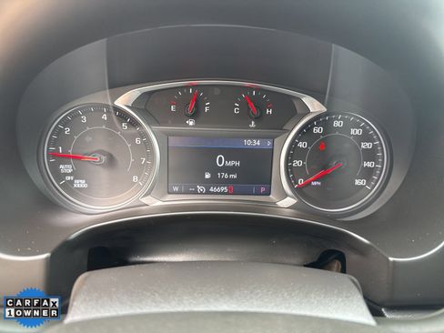 Used 2024 GMC Terrain SLT image 12