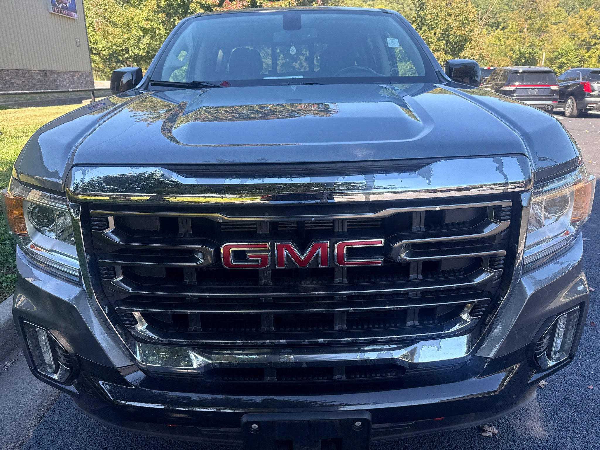 Used 2022 GMC Canyon AT4 AWD/4WD image 2