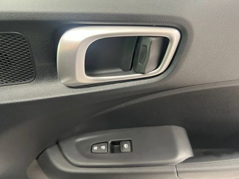 New 2026 Hyundai Venue SEL FWD image 12
