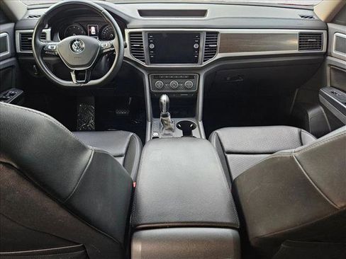 Used 2019 Volkswagen Atlas SE image 16