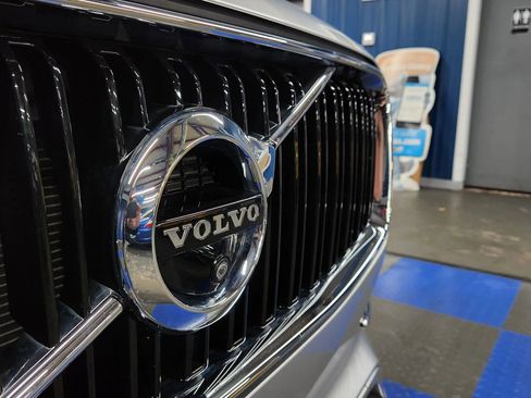 Used 2018 Volvo XC90 T5 Momentum w/ Convenience Package image 41