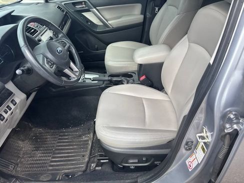 Used 2018 Subaru Forester 2.5i Limited AWD/4WD image 5