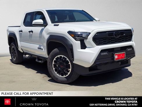 Certified 2026 Toyota Tacoma TRD Off-Road AWD/4WD image 1