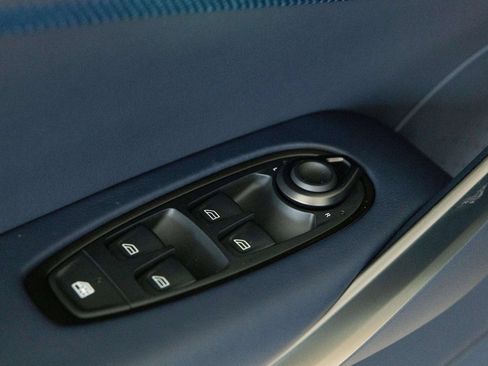 New 2026 Aston Martin DBX 707 image 21