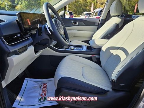 New 2026 Kia Carnival EX image 5