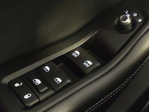 Used 2022 Jeep Grand Cherokee Limited 4xe image 27