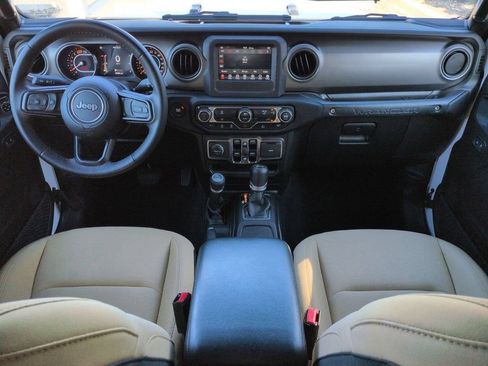 Used 2021 Jeep Wrangler Unlimited Sport AWD/4WD image 14