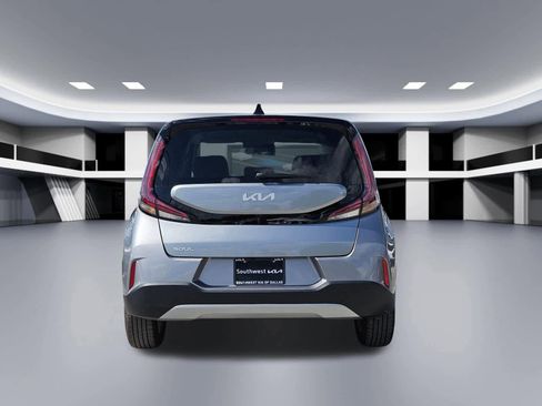 Certified 2025 Kia Soul LX FWD image 4