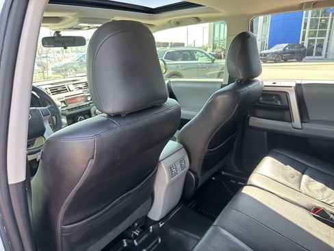 Used 2011 Toyota 4Runner SR5 w/ Convenience Pkg image 25